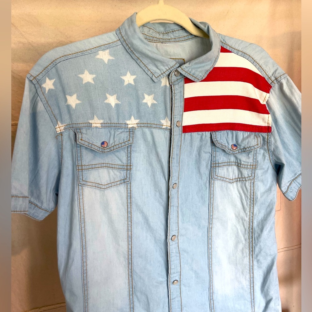VINTAGE STARS AND STRIPES DENIM BUTTON UP SHIRT